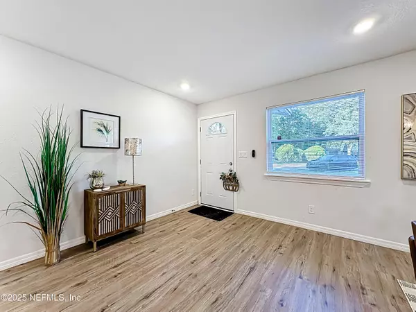 Callahan, FL 32011,45094 MICKLER ST