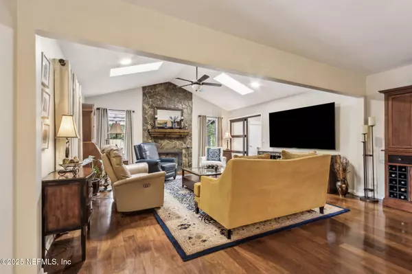 Orange Park, FL 32073,425 BLAKE AVE