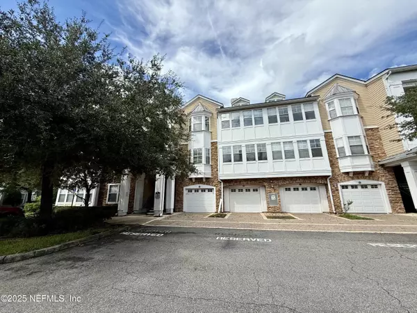 8550 TOUCHTON RD #523, Jacksonville, FL 32216