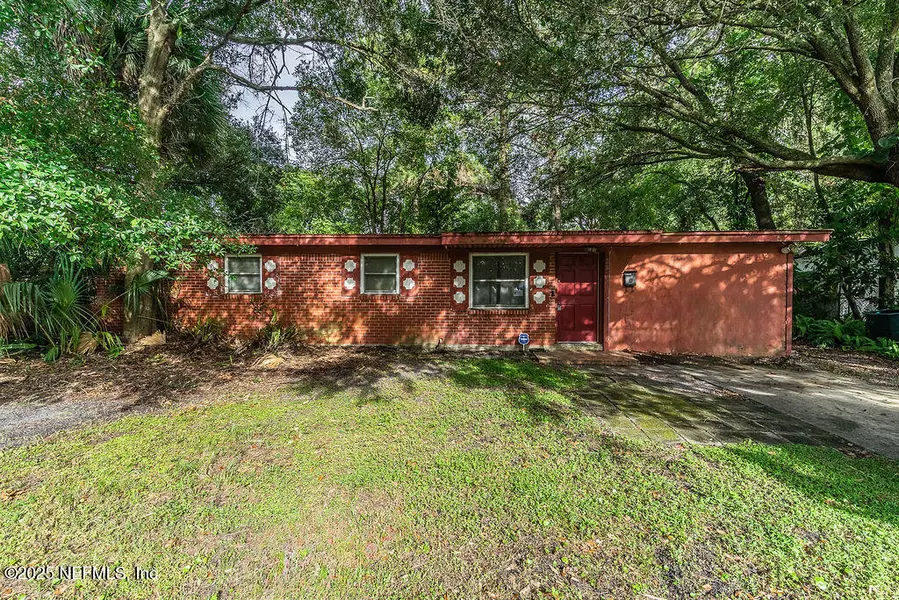 2819 LAUDERDALE DR E, Jacksonville, FL 32277