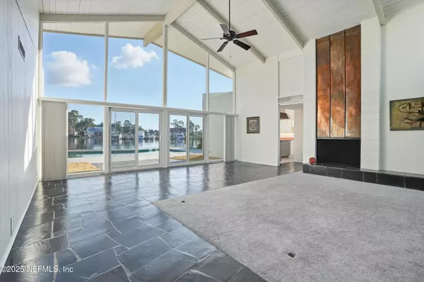 Jacksonville, FL 32210,4311 VENETIA BLVD