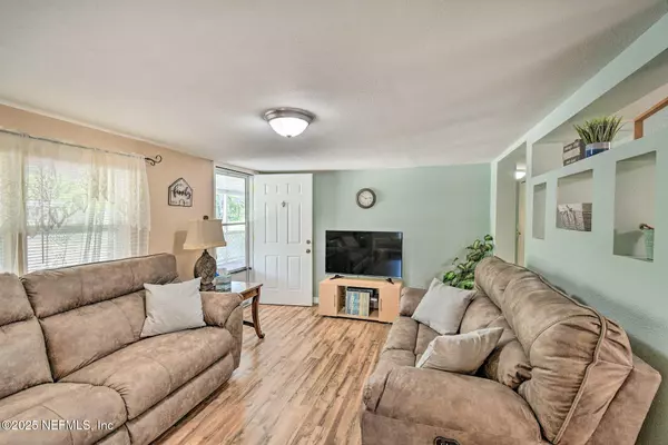 Satsuma, FL 32189,118 RIVERSIDE AVE
