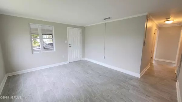 Gainesville, FL 32641,1007 NE 23RD ST