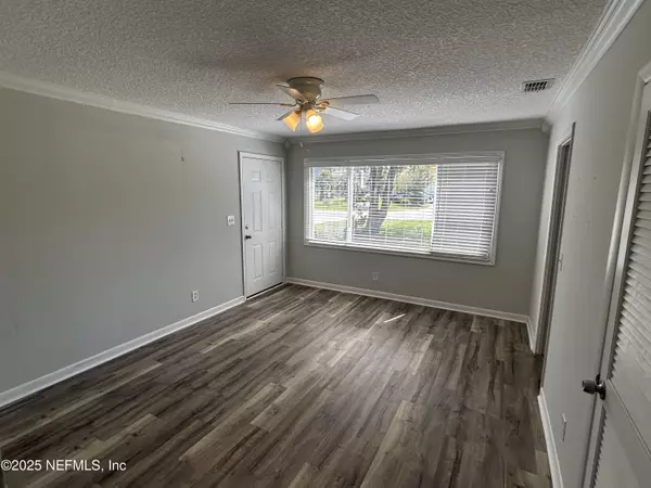 Jacksonville Beach, FL 32250,623 5TH AVE S