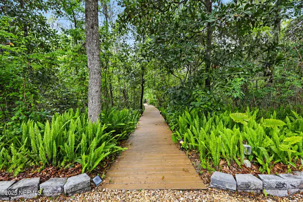 Jacksonville, FL 32223,12920 FERNBANK LN