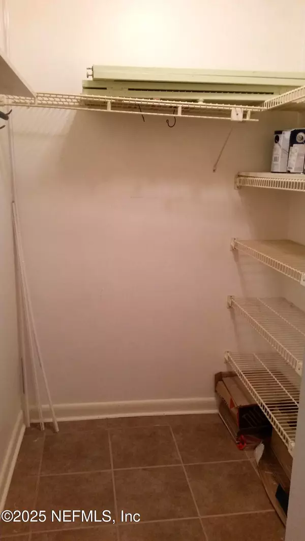 Jacksonville, FL 32256,7602 LAS PALMAS WAY #181