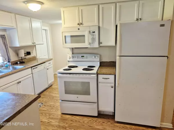 Pomona Park, FL 32181,323 KEOWN AVE