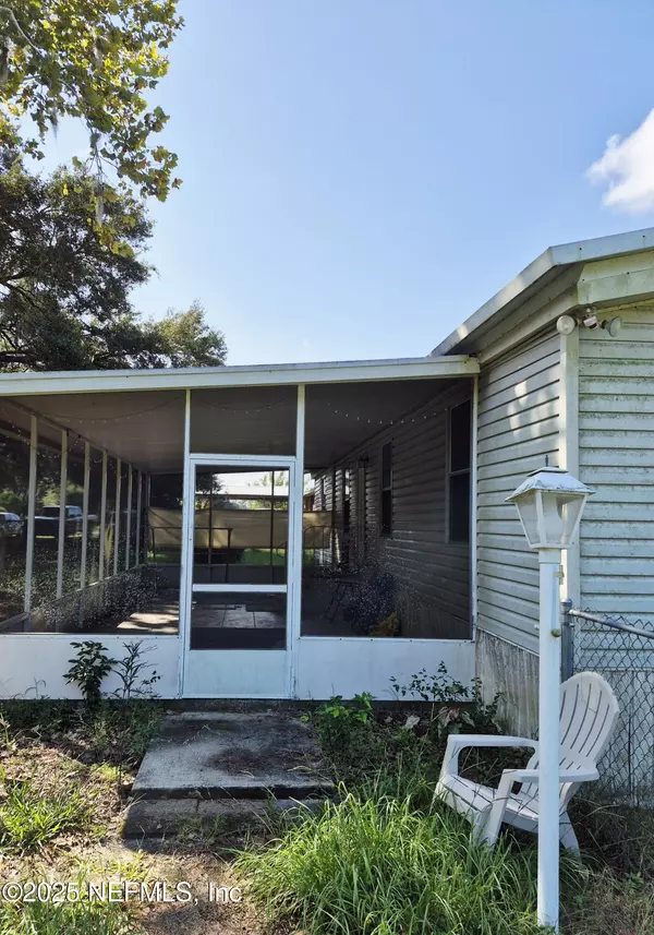 Pomona Park, FL 32181,323 KEOWN AVE
