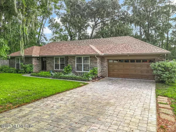 12777 DOGWOOD HILL DR, Jacksonville, FL 32223