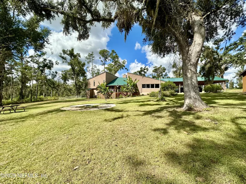 370 NE GARDENIA WAY, Madison, FL 32340