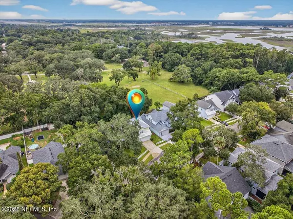 Atlantic Beach, FL 32233,800 PARADISE LN