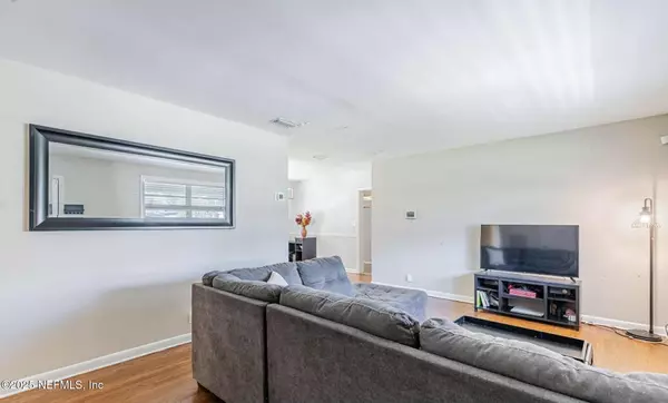 Jacksonville, FL 32244,7304 MIDWAY RD