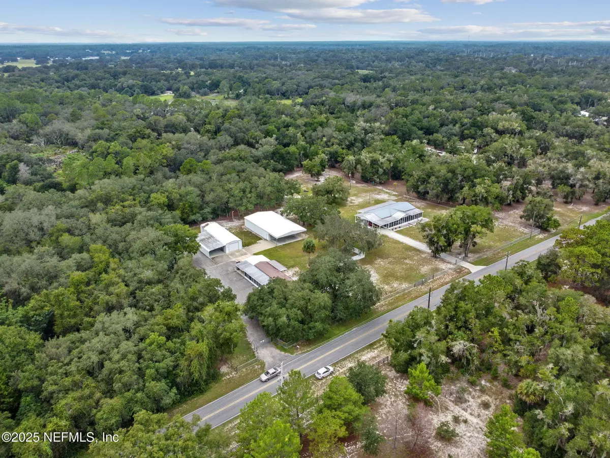 Pomona Park, FL 32181,135 LAKE COMO DR