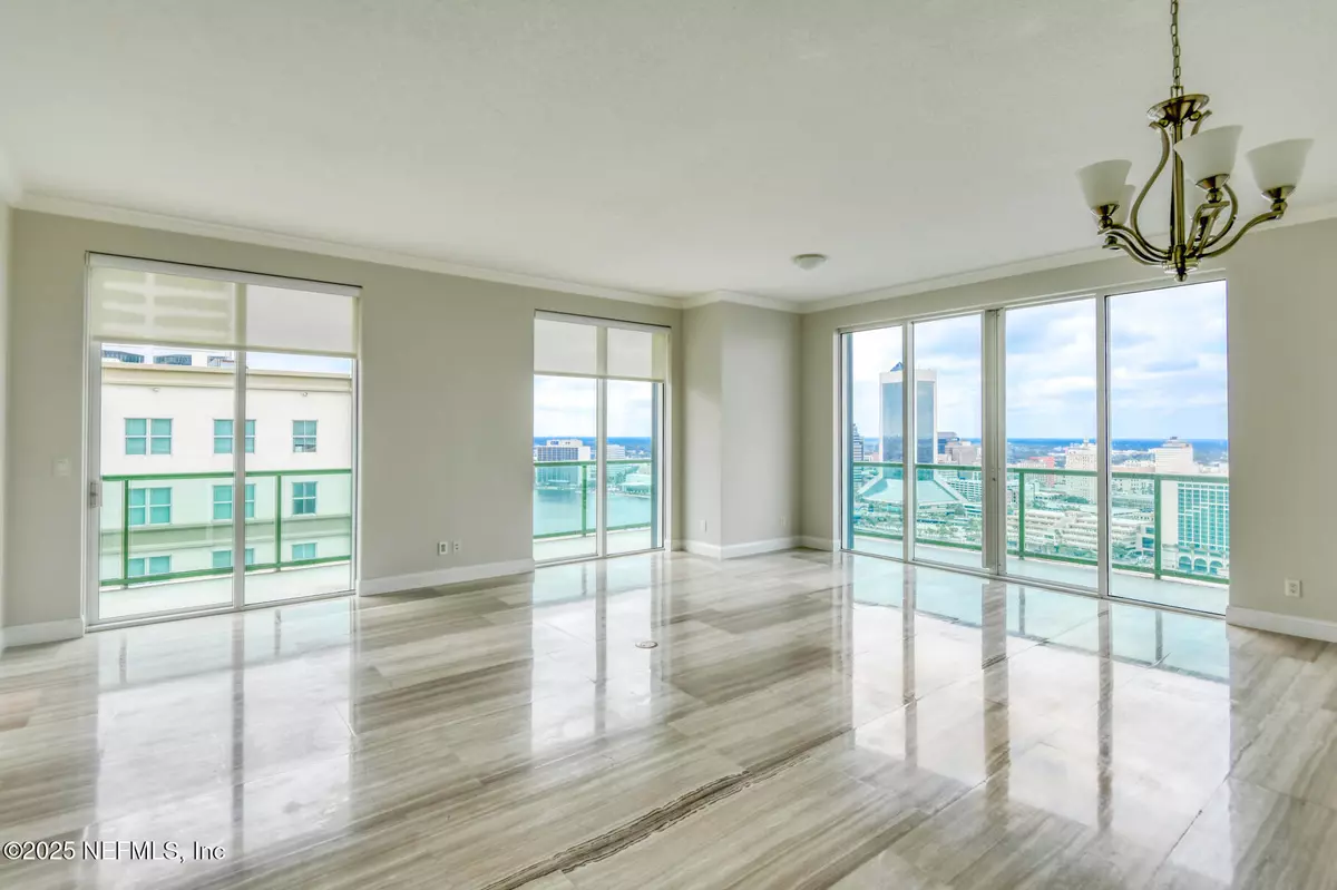 Jacksonville, FL 32207,1431 RIVERPLACE BLVD #2704