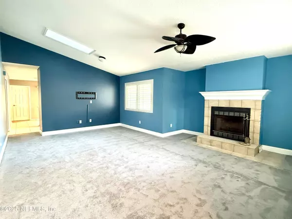 Jacksonville, FL 32225,10267 CLASSIC OAK RD N