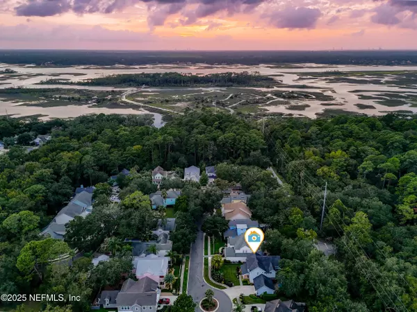 Atlantic Beach, FL 32233,951 PARADISE CIR