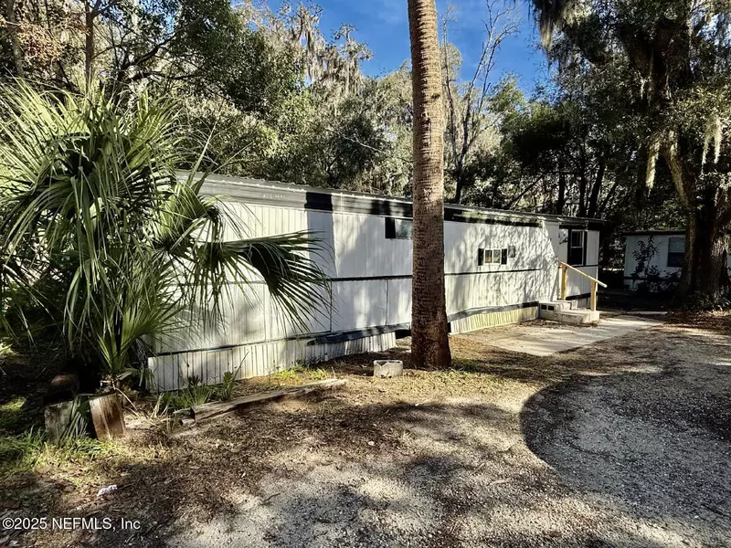 1511 SOUTH PALM AVE #UNIT 7, Palatka, FL 32177