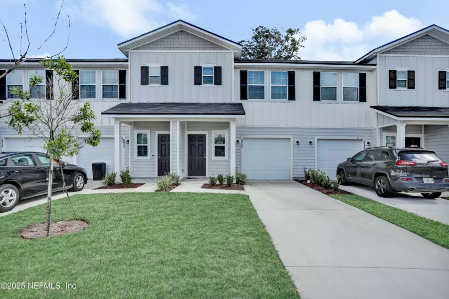6033 CAROLINES CT, Jacksonville, FL 32277