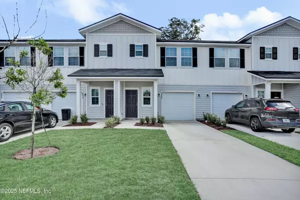 6033 CAROLINES CT, Jacksonville, FL 32277