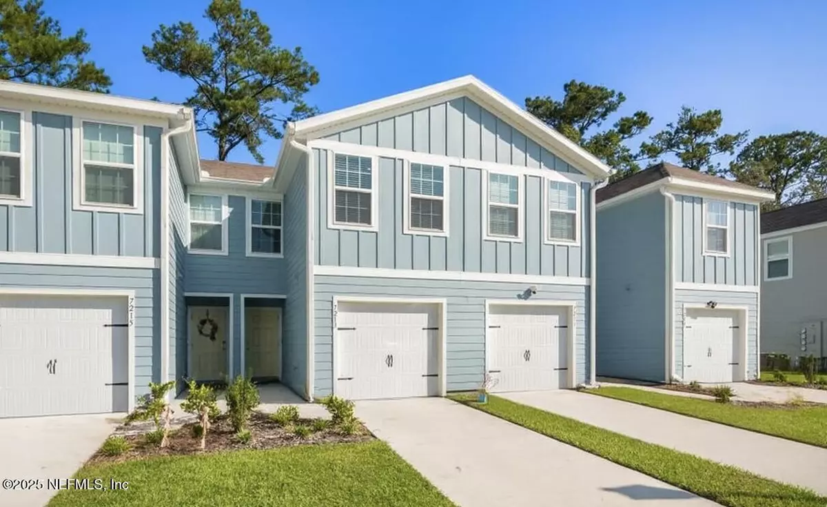 Jacksonville, FL 32210,7213 LUMINARY LN