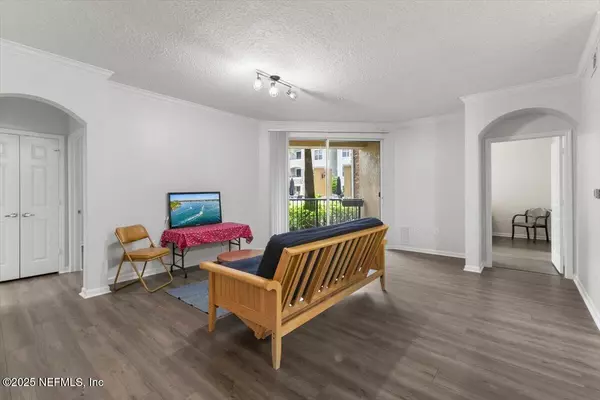 Jacksonville, FL 32216,8539 GATE Pkwy W #9102