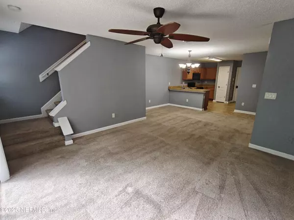 Jacksonville, FL 32210,7764 PLAYSCHOOL LN