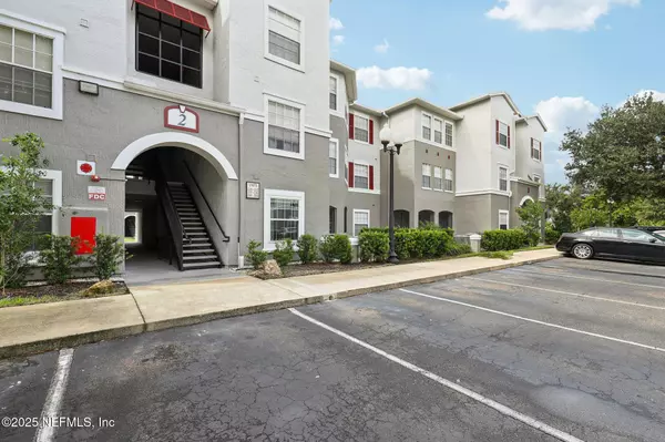 Jacksonville, FL 32224,3591 S KERNAN BLVD #206