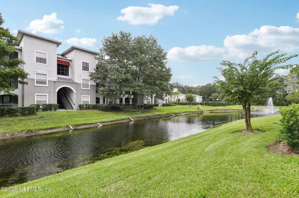 Jacksonville, FL 32224,3591 KERNAN BLVD #206