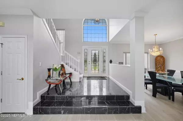 Jacksonville, FL 32256,10082 CHESTER LAKE RD E