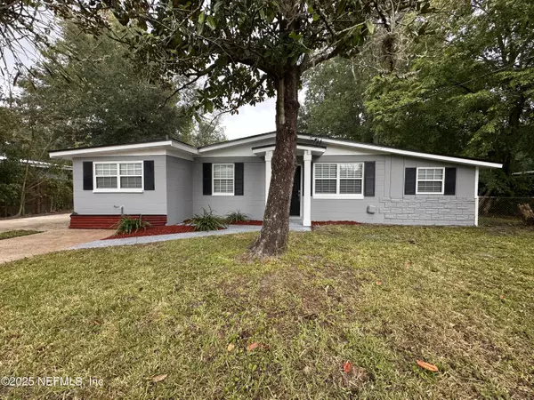 Jacksonville, FL 32210,3955 MACGREGOR DR