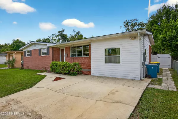 3424 CESERY BLVD, Jacksonville, FL 32277