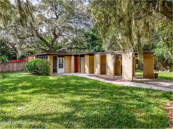 5748 CHERRY LAUREL DR, Jacksonville, FL 32210