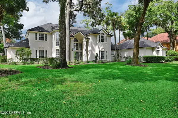 704 SHIPWATCH DR E, Jacksonville, FL 32225