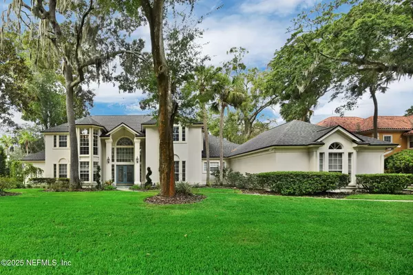 704 SHIPWATCH DR E, Jacksonville, FL 32225