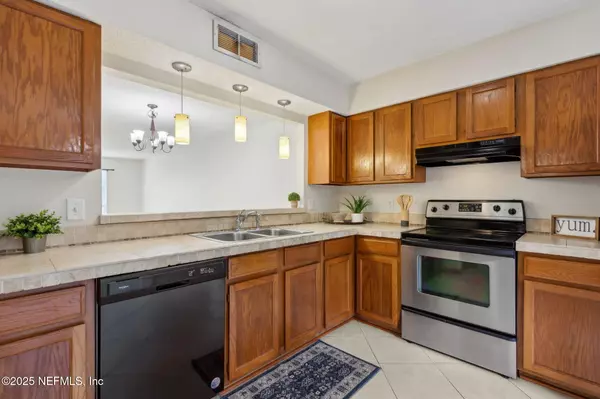 11091 PEPPERMILL LN, Jacksonville, FL 32257