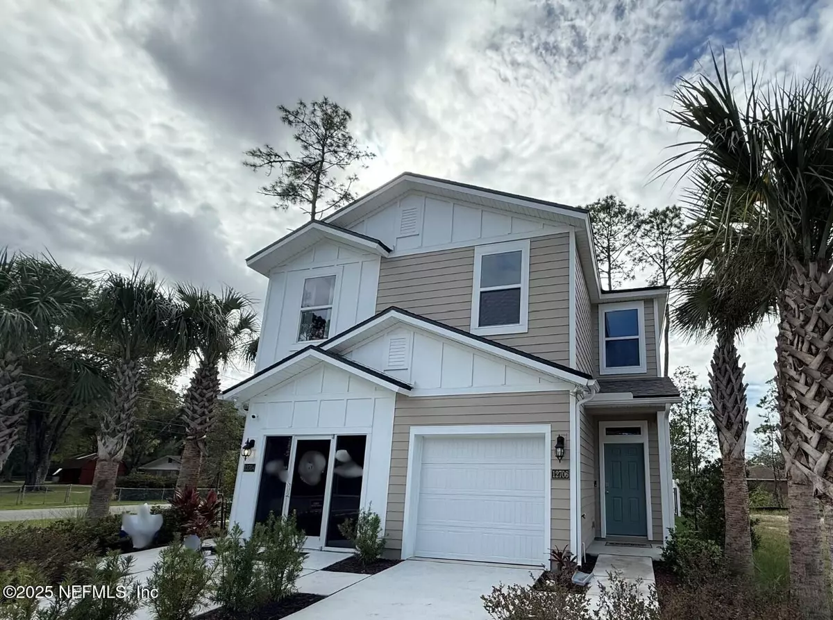 Jacksonville, FL 32218,12706 GERONIMO PL