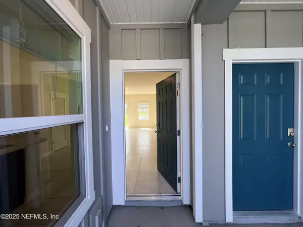 Jacksonville, FL 32218,12781 VETERANS CT