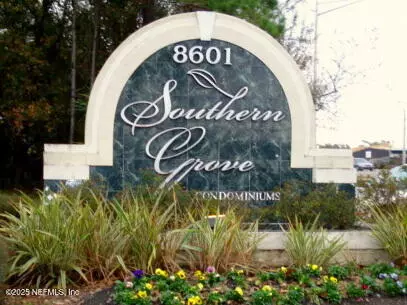 8601 BEACH BLVD #313, Jacksonville, FL 32216