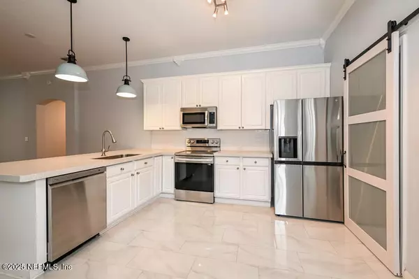 Ponte Vedra Beach, FL 32082,832 SAWYER RUN LN