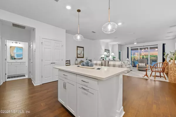 Ponte Vedra, FL 32081,27 YELLOW IRIS CT