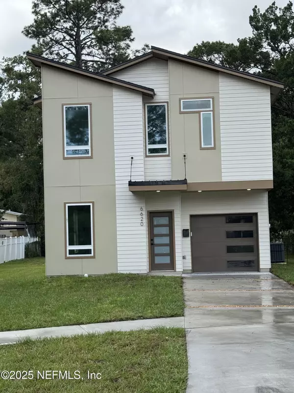 6620 GILLISLEE DR W, Jacksonville, FL 32209