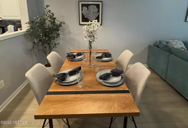 Jacksonville, FL 32256,0 WESTERN WAY