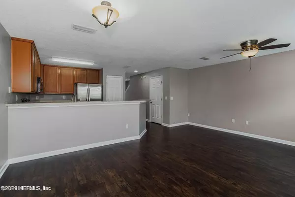 Fleming Island, FL 32003,1500 CALMING WATER DR #2602