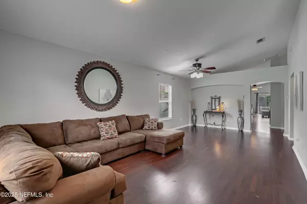 Jacksonville, FL 32220,297 MARISCO WAY
