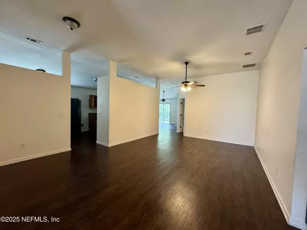 Jacksonville, FL 32221,10207 NORMANDY COVE ST