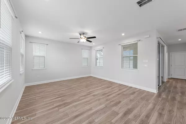 Yulee, FL 32097,117 REDBUD LN