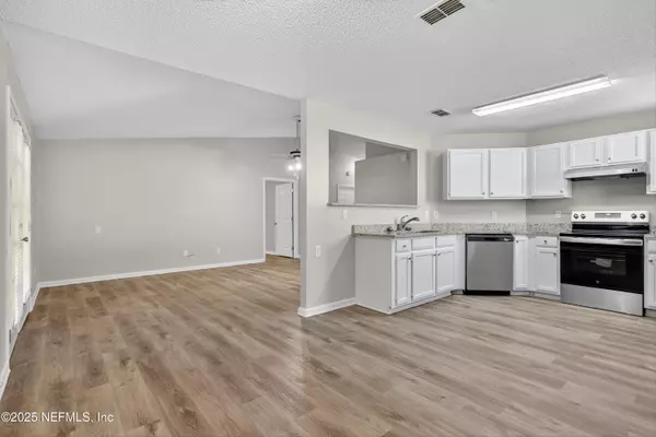 Jacksonville, FL 32277,2857 SANDY BEACH LN