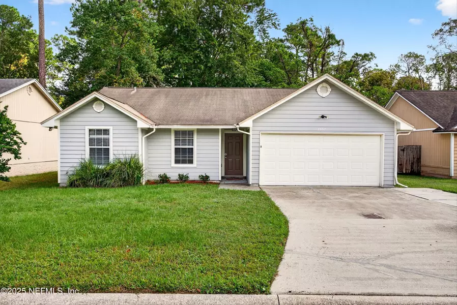 2857 SANDY BEACH LN, Jacksonville, FL 32277