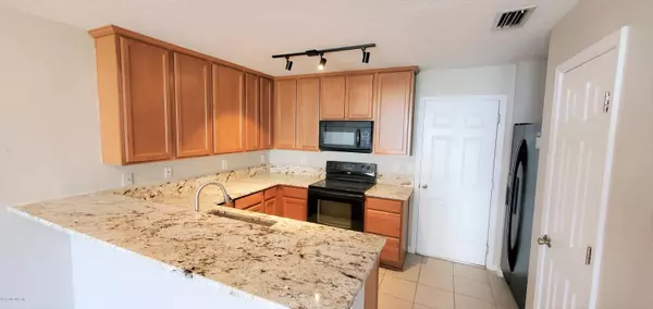 Fleming Island, FL 32003,1500 CALMING WATER DR #1003