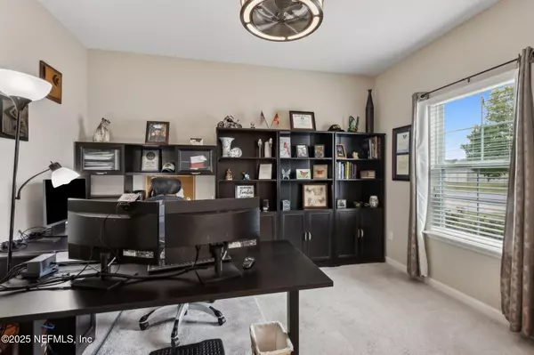 Jacksonville, FL 32222,9918 PAVNES CREEK DR